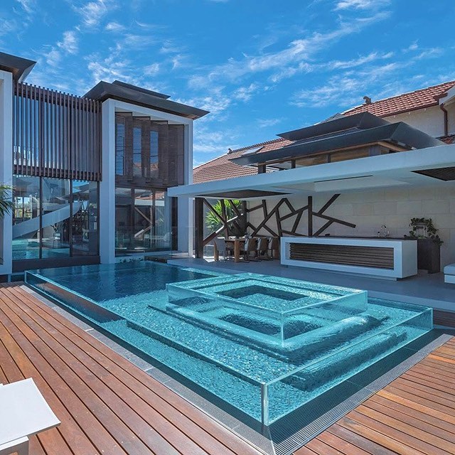 สระว่ายน้ำ Acrylic Courtyard